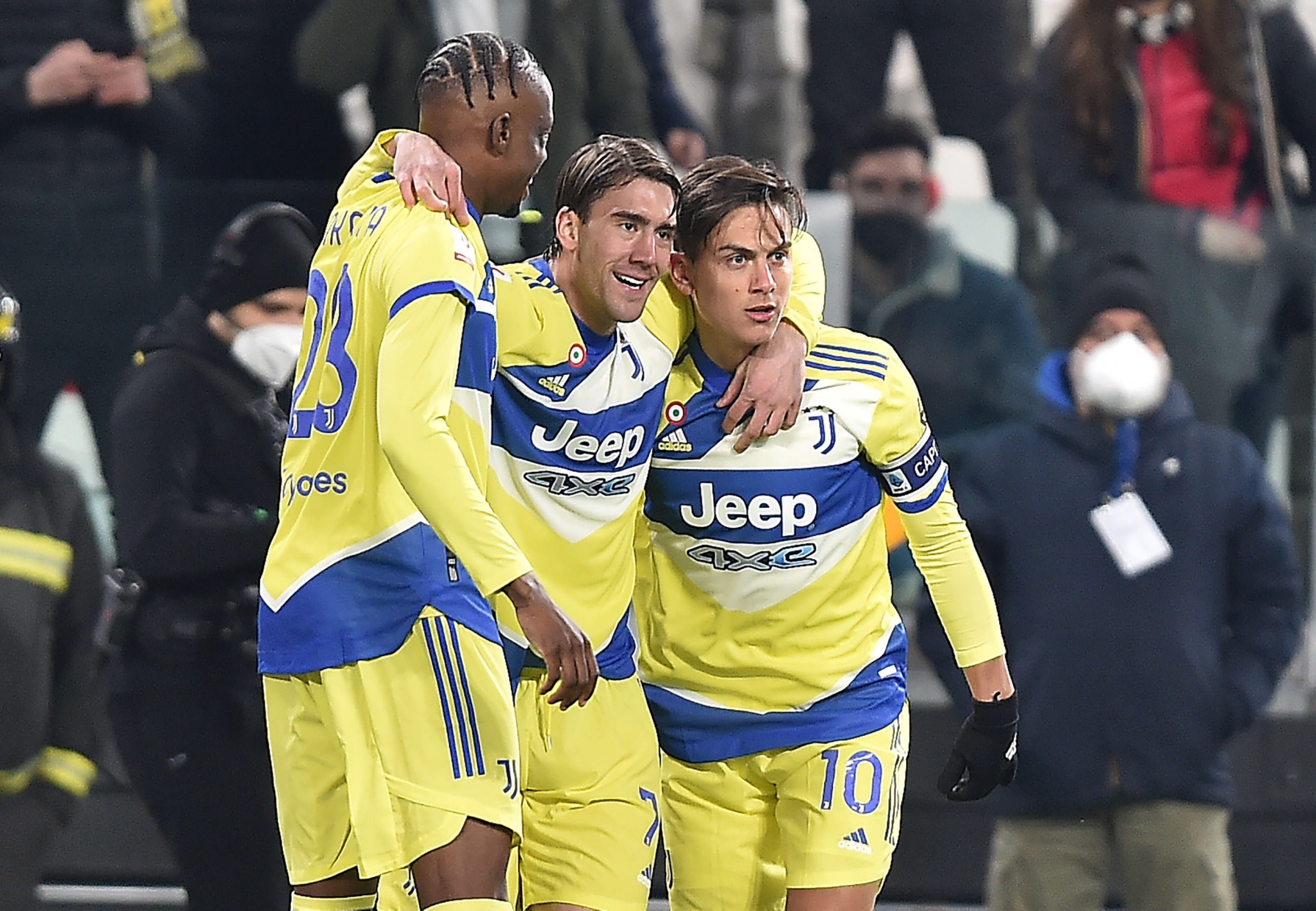 转会期纽卡斯尔调整名单以备意大利杯；造点机会环节打磨；气氛紧张；数据趋势出现新变化的简单介绍